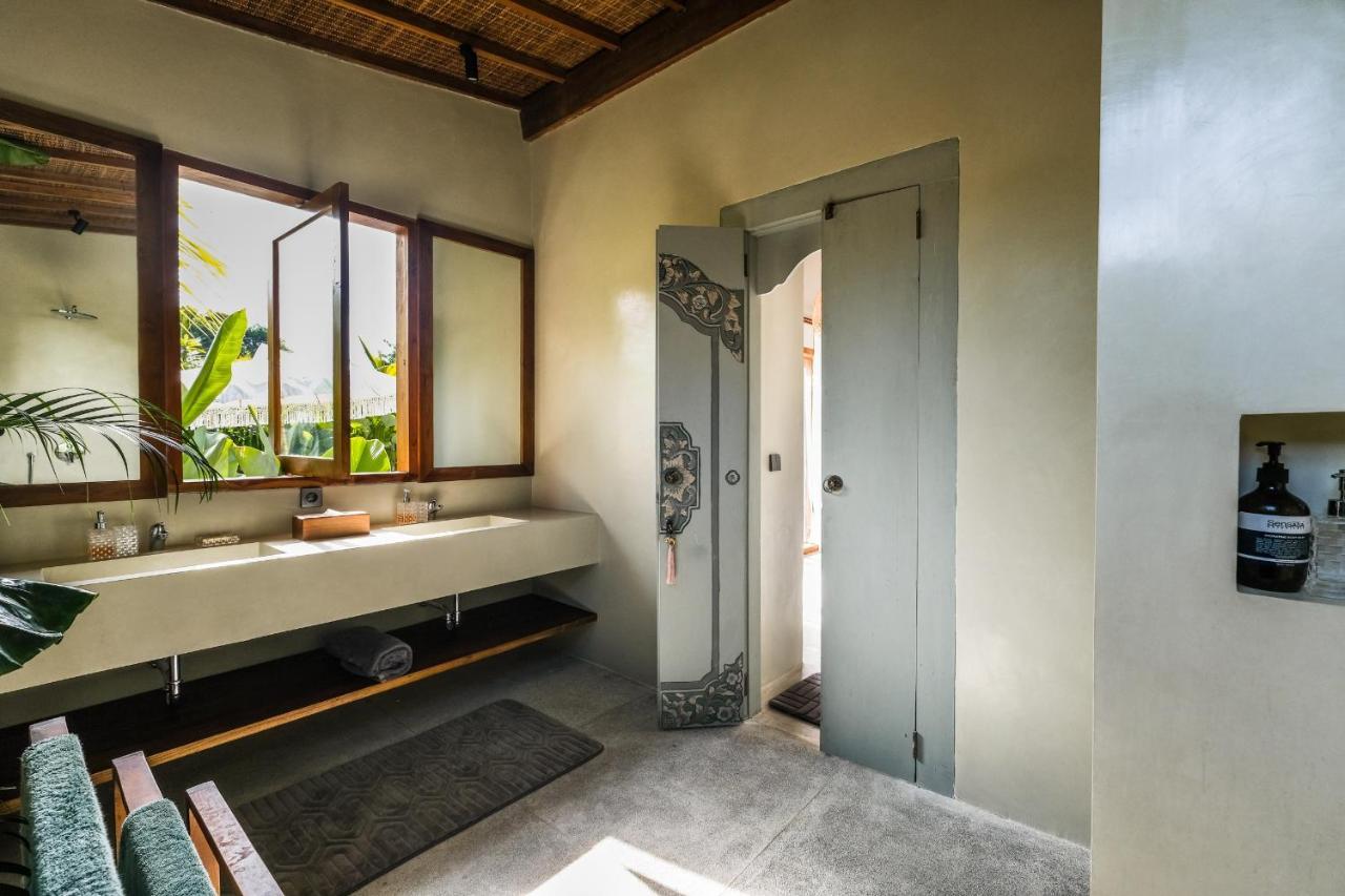 Villa Kikaa Bingin ウルワツ エクステリア 写真